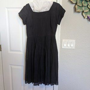 **50s** Fit & Flare! | 8 | NAVY | PINTUCKS! | American Vintage | Midge Maisel